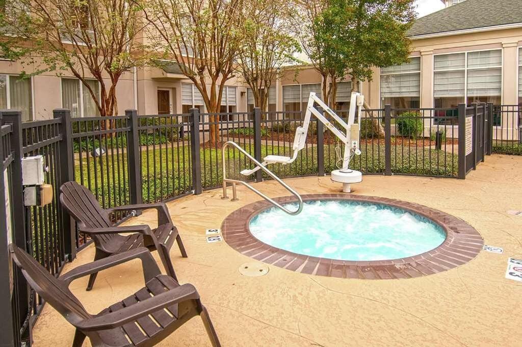 فندق Wyndham Garden New Orleans Airport كينير المظهر الخارجي الصورة